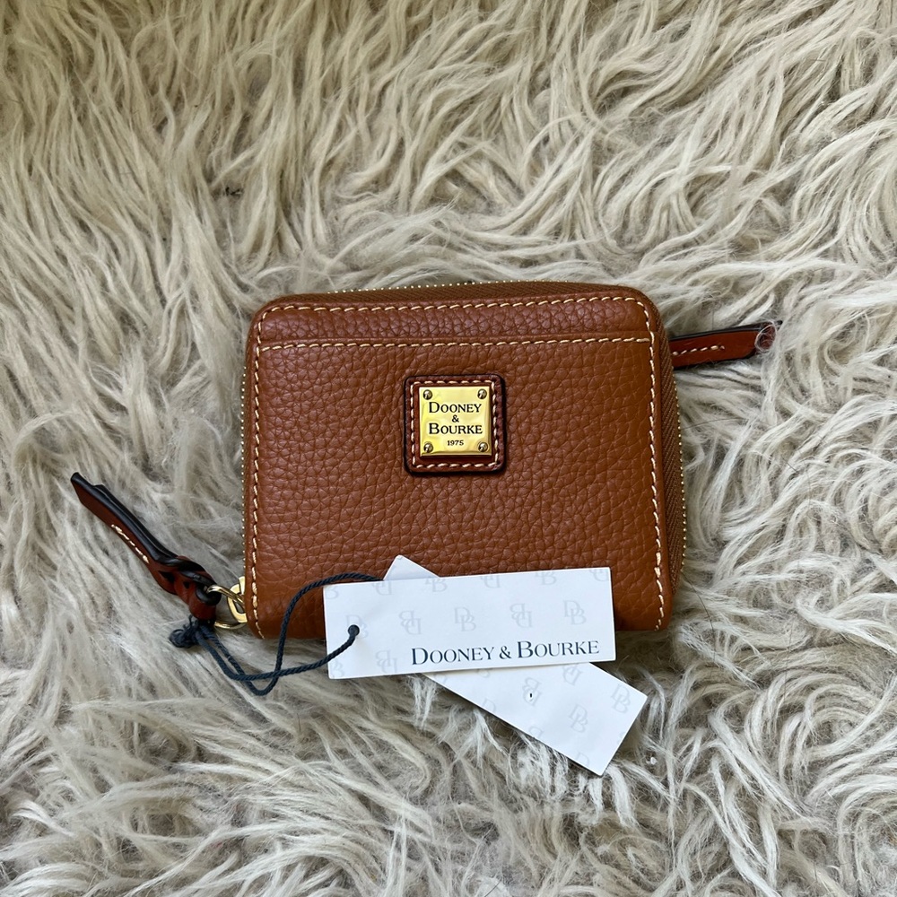 Dooney & Bourke small zip around wallet